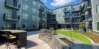 RiverHaus Gallery 41