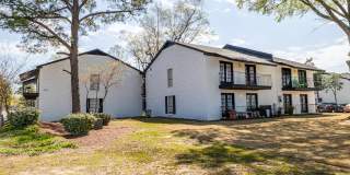 The Residences at Lakeview Gallery 27