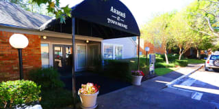 Arbors at Town Square Gallery 15