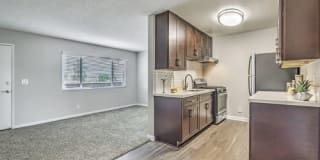 Del Amo Place Apartment Homes Gallery 20