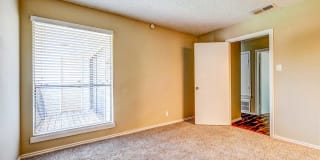 OakStone Apartment Homes Gallery 8