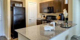 Martha's Vineyard Place Gallery 6