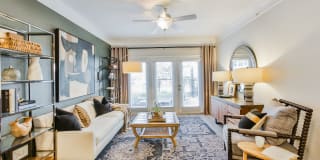 Metro Midtown Gallery 21