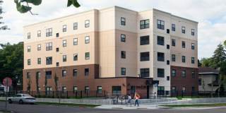 West Grand Avenue - Student Housing Gallery 22