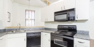 PENN GARRISON LOFTS Gallery 18