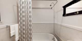 Governor's Park West Gallery 9