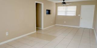 Hibiscus Place Gallery 4