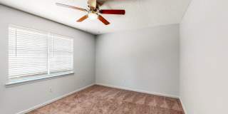 Luxe at Raleigh Apartments Gallery 19