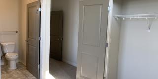 Oak Hill Apartments Gallery 16