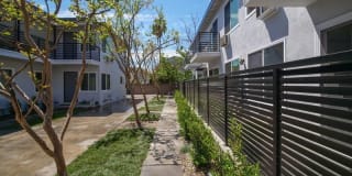 11424-11428 Killion St Gallery 26