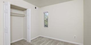 Laurel Manor Gallery 1