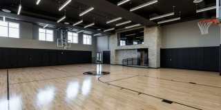 BLVD Gramercy East Gallery 13