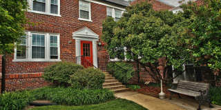 Colonial Village Apartments Gallery 32