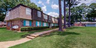 Luxe at Raleigh Apartments Gallery 37