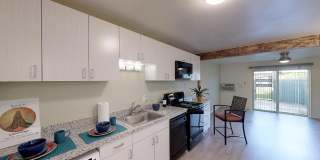 THE Q AT UPTOWN Gallery 15