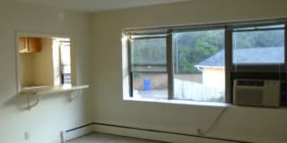 Grand Oak Apartments Gallery 2