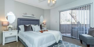 La Estancia Apartments Gallery 6