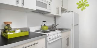 350 West Oakdale Gallery 14