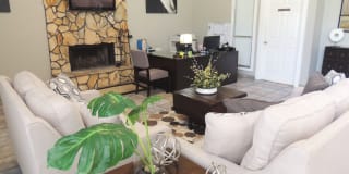 Alexis Park Gallery 30