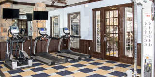 Vail Village Apartments Gallery 12