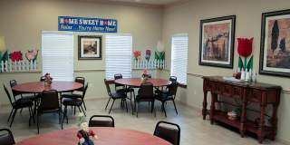 Senior Housing - North Greenbriar Gallery 9