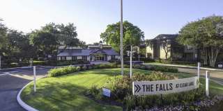 The Falls at Clear Lake Gallery 11