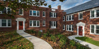 Colonial Village Apartments Gallery 42