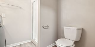 The Lake Shore Apartments Gallery 9