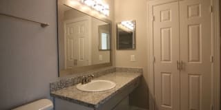 Towne Lake Apartments Gallery 5