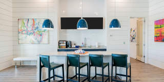 Exchange at Daphne Gallery 13