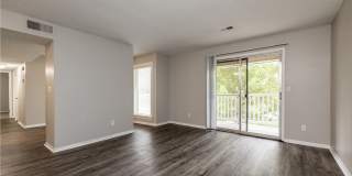 Emerald Hills Apartments Gallery 22