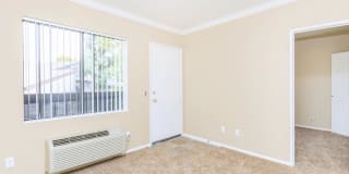 Senior Housing - Heritage Park at Alta Loma Gallery 16