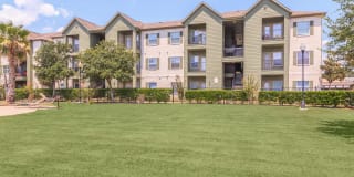 The Avenue Gallery 10