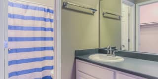 Twenty2Eleven Apartments Gallery 14