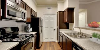 Hawthorn Village Gallery 1