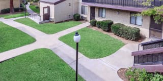 Senior Housing - Heritage Park at Alta Loma Gallery 43