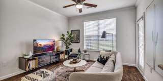 Avenues at Creekside Gallery 6