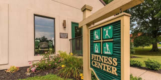 Country Club Apartments Gallery 6