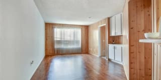 Nelk Manor Gallery 24