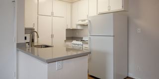 Senior Housing 55+ - Heritage Village Anaheim Gallery 7