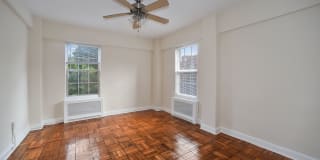 The Roberta Gallery 30