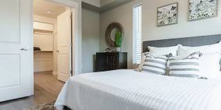 The Lofts at 5 Points Gallery 3