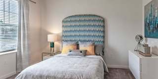 Emblem at Christiana Gallery 11