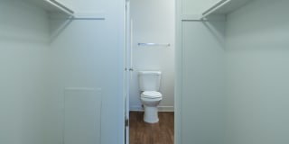 Embassy West Apartments Gallery 11
