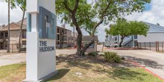 The Hudson Gallery 18