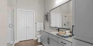 District at 54 Gallery 15