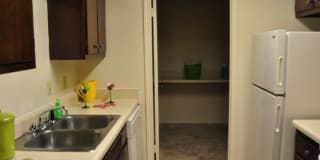 Starline Apartments Gallery 1