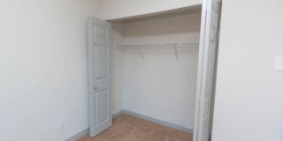 Glen Oaks Gallery 12