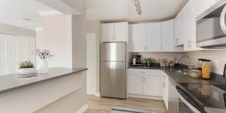 Glenlake Village Apartments Gallery 7