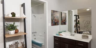 The Atrium Gallery 31